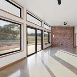 Ovens & King Builders - Glenrowan Solar Passive Home