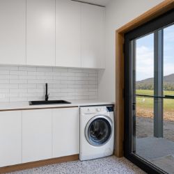 Ovens & King Builders - Glenrowan Solar Passive Home